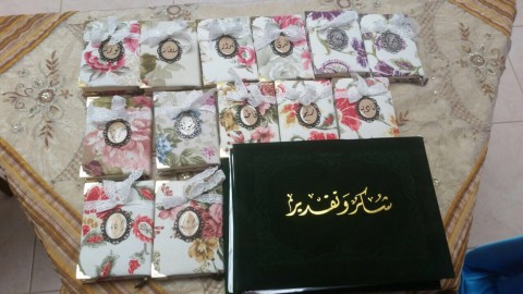 ع1