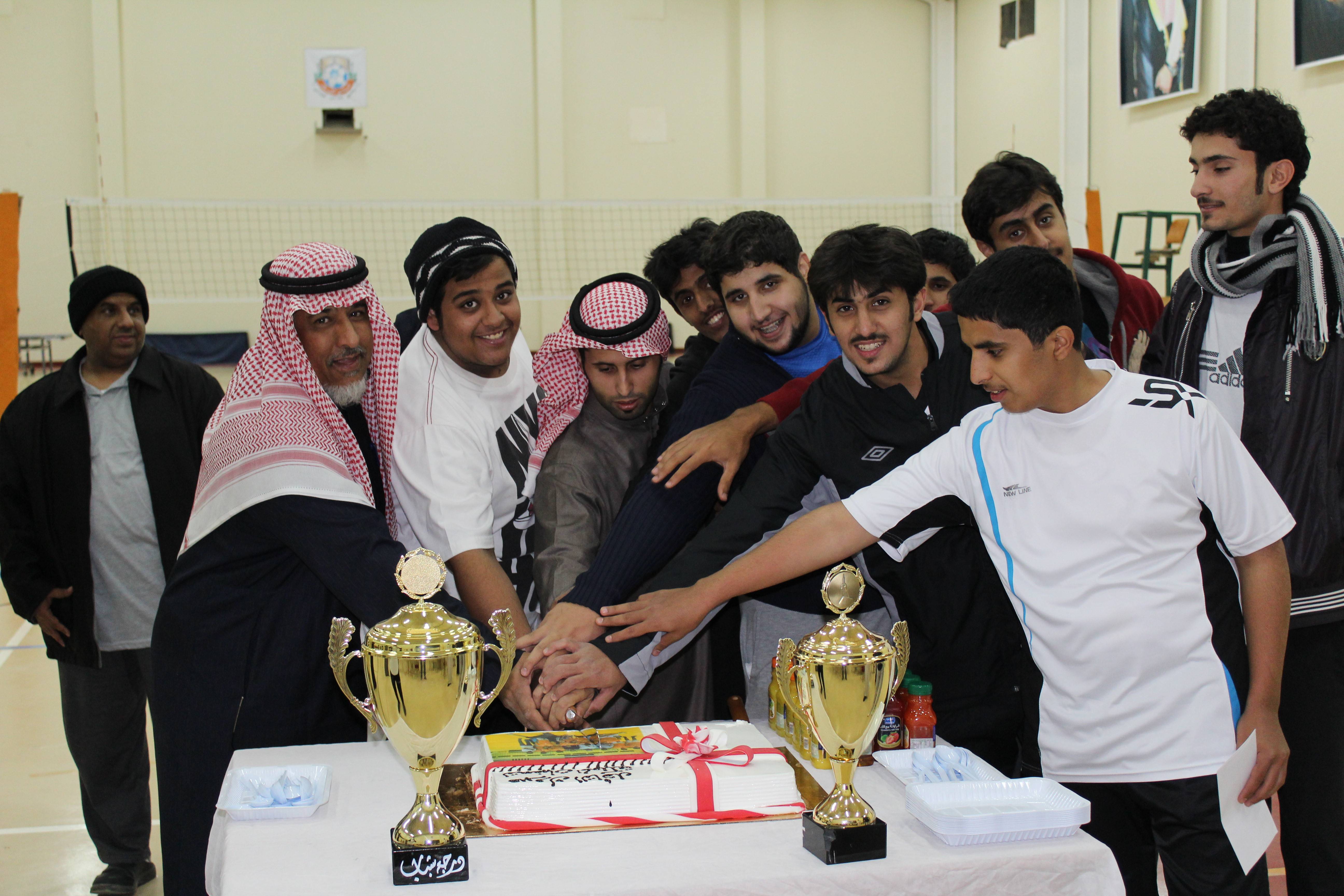 صورة نادي الحي يقيم حفل لفريق كرة الطائرة بنادي أشيقر