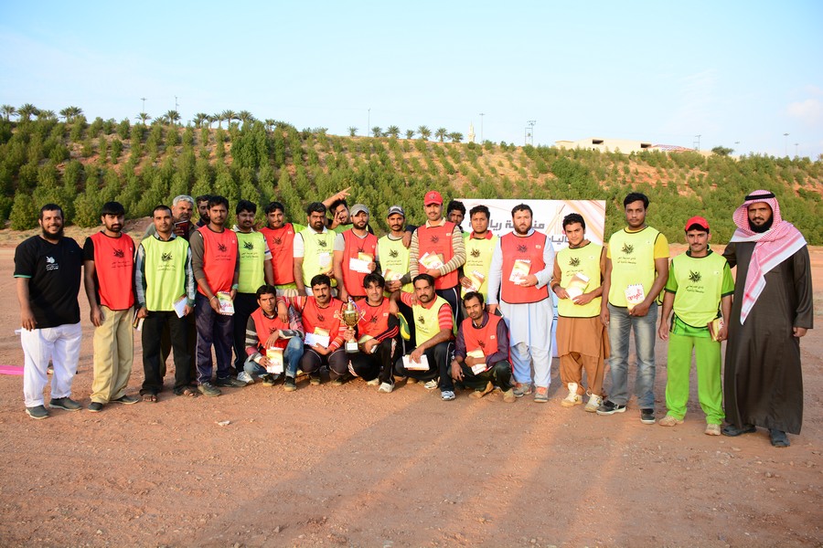 صورة نادي الحي ينظم منافسة الكريكت للجاليات