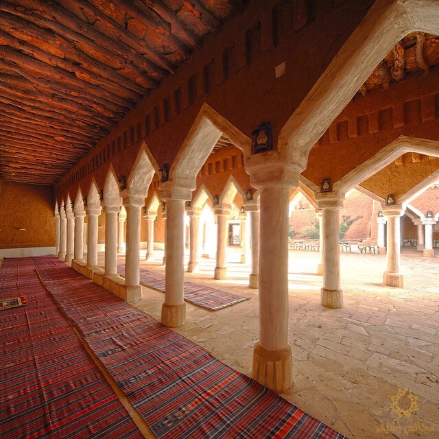 أوقاف الأئمة والمؤذنين بأشيقر